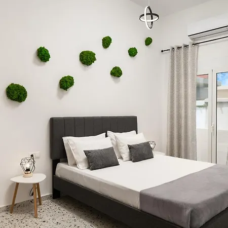 Michalis Nchouse 33 *