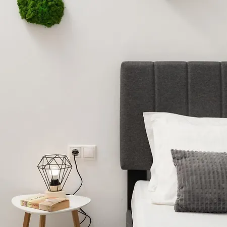 Michalis Nchouse 33 *