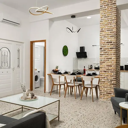 בית נופש Michalis Nchouse 33 *