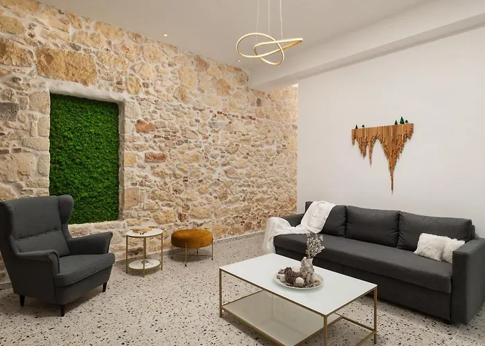 Michalis Nchouse 33 Feriehus