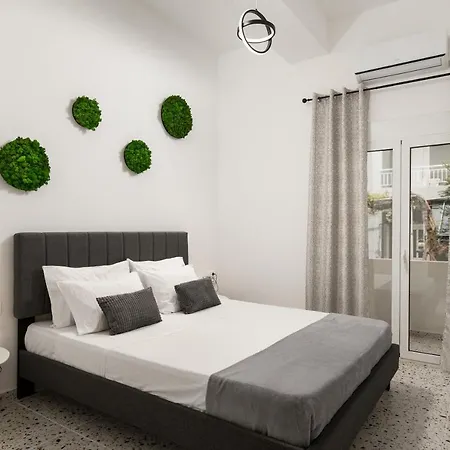 Michalis Nchouse 33 *